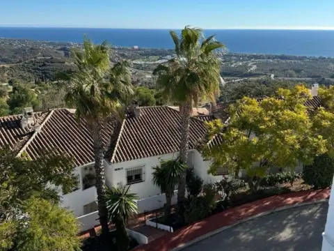 Duplex in Los Monteros-Bahía de Marbella
