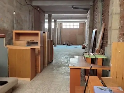 Local comercial en calle de San Prudencio