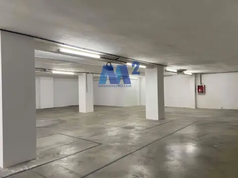 Nave industrial en Valdelacasa
