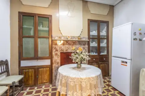 Casa en El Castellar-L'Oliveral