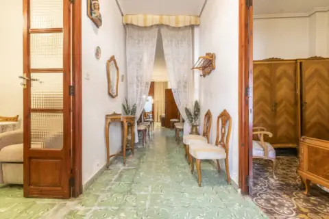 Casa en El Castellar-L'Oliveral