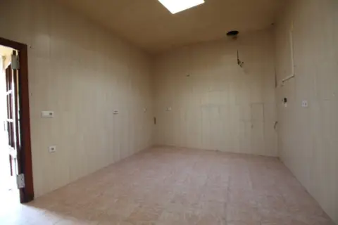Local comercial en Montijo