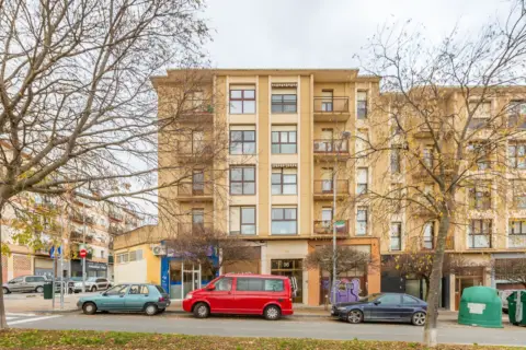 Piso en calle de Juslarrocha, 36