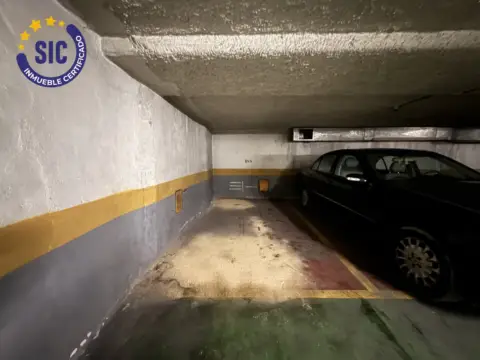 Garaje en Carrer de Jesús, 81