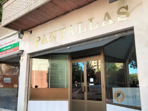 Local comercial en Residencia