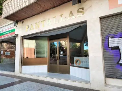 Local comercial en Residencia