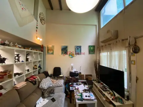 Dúplex en calle de Camarena