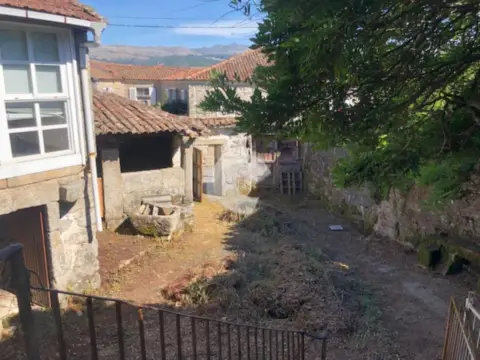 Casa en Avenida de Santa María la Real