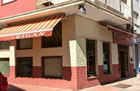 Local comercial en calle Altamira, 2
