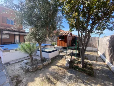 Chalet en Moraleja de Enmedio
