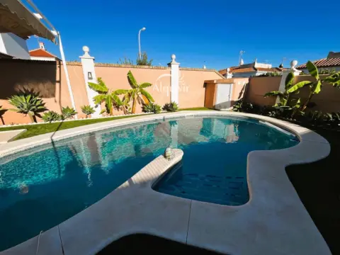 Chalet en calle Sector J