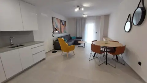 Piso en Distrito San Antonio - Las Arenas