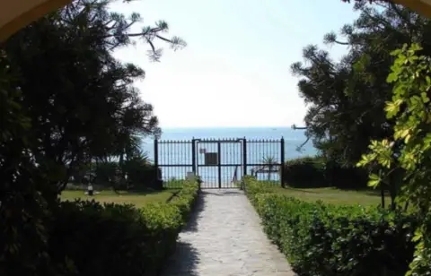 Piso en Altos de Estepona