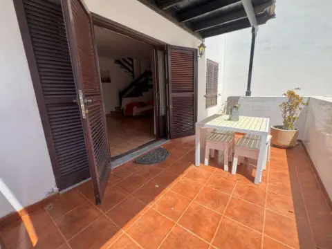 Dúplex en Costa Teguise