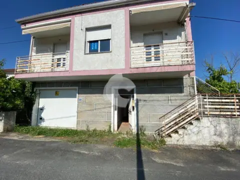 Casa en San Cibrao Das Viñas