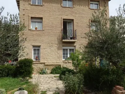 Casa en calle de Fuenmayor