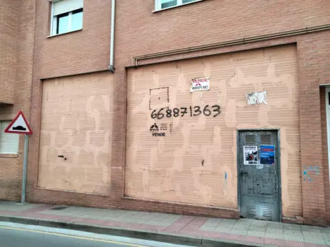Local comercial en calle del Portillo