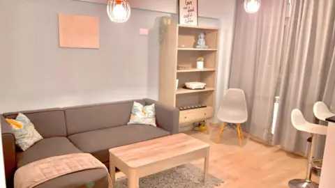 Piso en calle de la Universidad