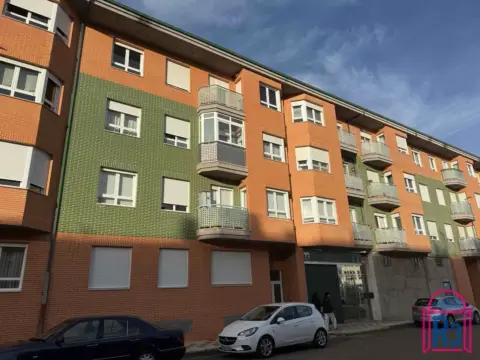 Piso en calle de Jacinto Benavente