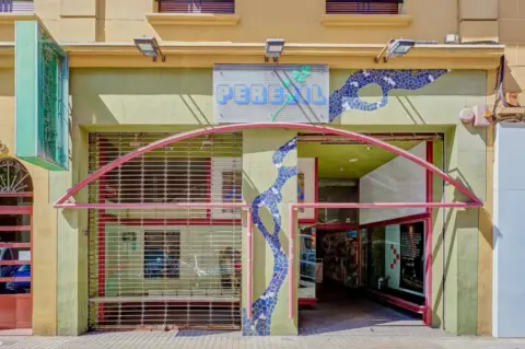 Local comercial en Ensanches - Zabalguneak