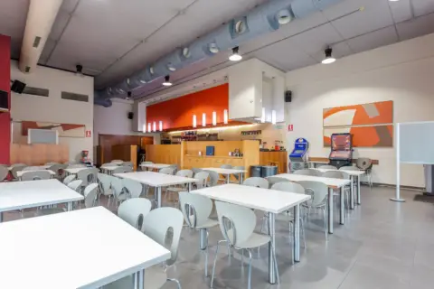 Local comercial en calle Poligono Ezcabarte, 17