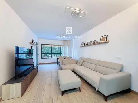 Piso en Zona Avenida de Andalucía