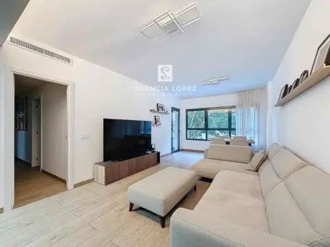 Piso en Zona Avenida de Andalucía