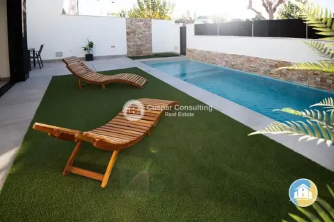 Chalet en Santiago de la Ribera