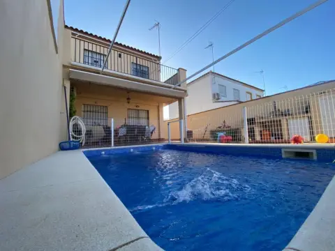 Casa pareada en Albaida del Aljarafe