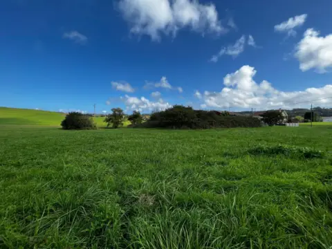 Terreno en calle Vioño