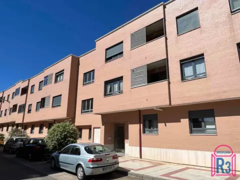 Apartamento en calle Clarín