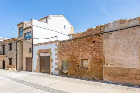 Terreno en calle de Santa Bárbara, 4