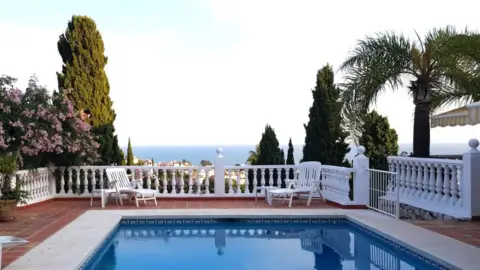 Chalet en Urbanización Calahonda-Golf-Riviera del Sol-Miraflores