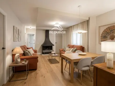 Dúplex en calle Sector T