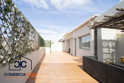 Dúplex en Zona calle Poniente-Avenida Cristóbal Colón