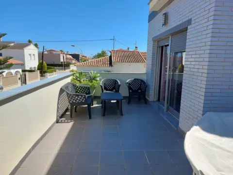 Casa pareada en Playa Sector La Bomba