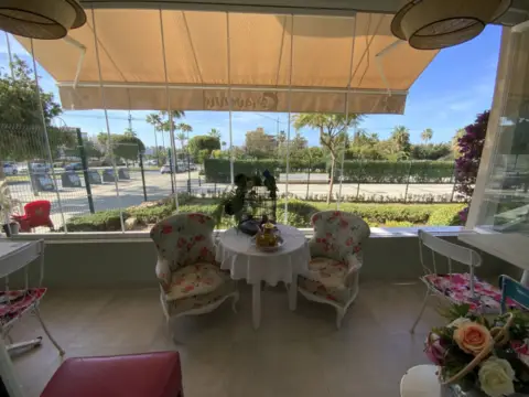 Local comercial en Nueva Andalucía-Centro