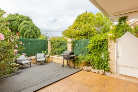 Casa en calle de la Agrupación Olaz, 13