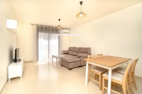 Piso en calle Leopoldo Calvo Sotelo, nº 24