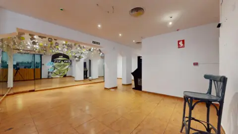 Local comercial en calle del Barón de la Torre