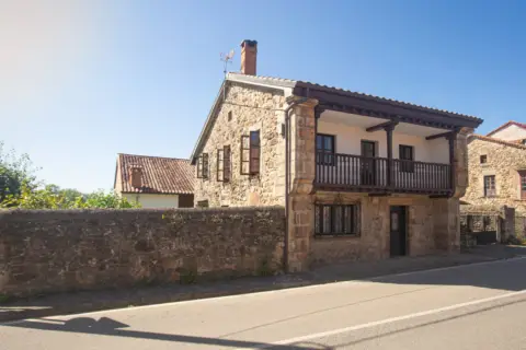Casa en calle Pb Mazcuerras, nº 120