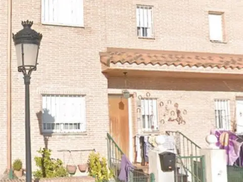 Casa adosada en Casarrubios del Monte