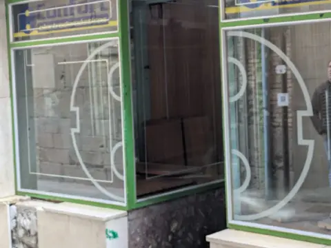 Local comercial en calle de Emilio Malumbres, 7
