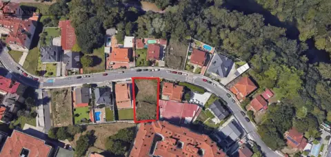 Terreno en calle del Reino Unido
