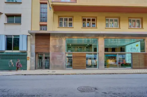 Oficina en Ensanches - Zabalguneak