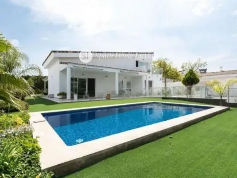 Chalet en Torre en Conill-Cumbres de San Antonio