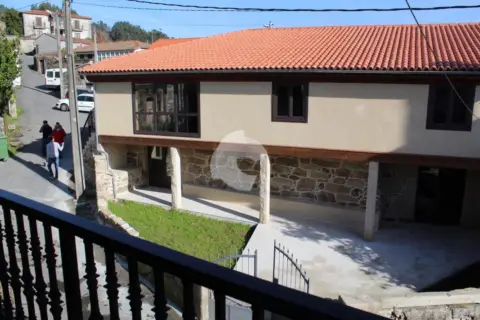 Casa en Silvares-Lobios