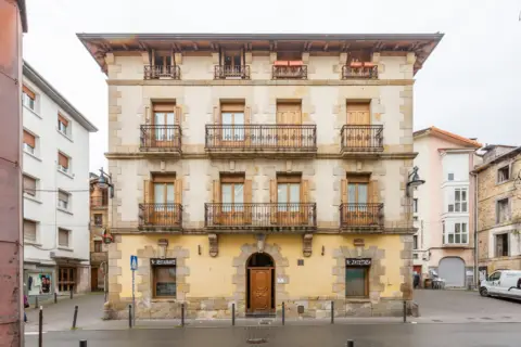 Oficina en calle de García Ximénez, 22