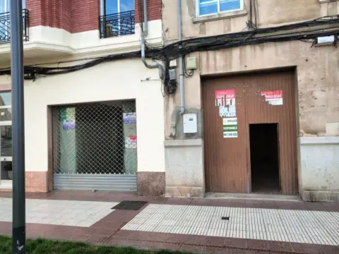 Local comercial en calle del Rey Pastor
