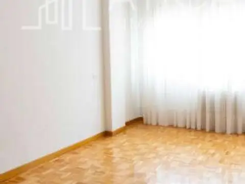 Apartamento en Salesas-Glorieta-Chinchibarra-Capuchinos